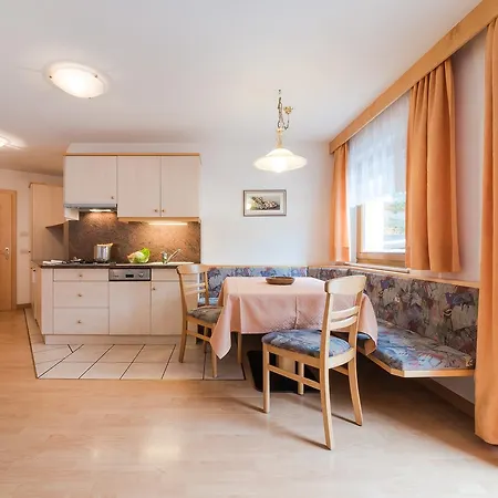 Hotel apartamentowy Pinis