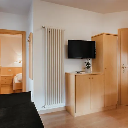 Pinis Aparthotel Corvara In Badia
