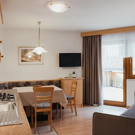 Aparthotel Pinis