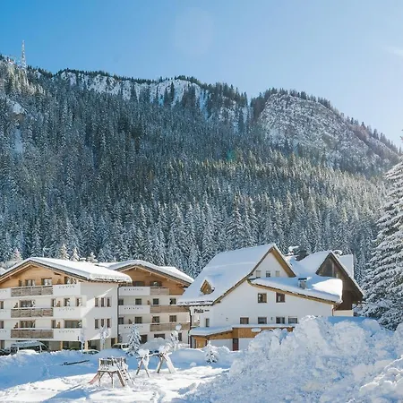 Pinis Aparthotel Corvara In Badia